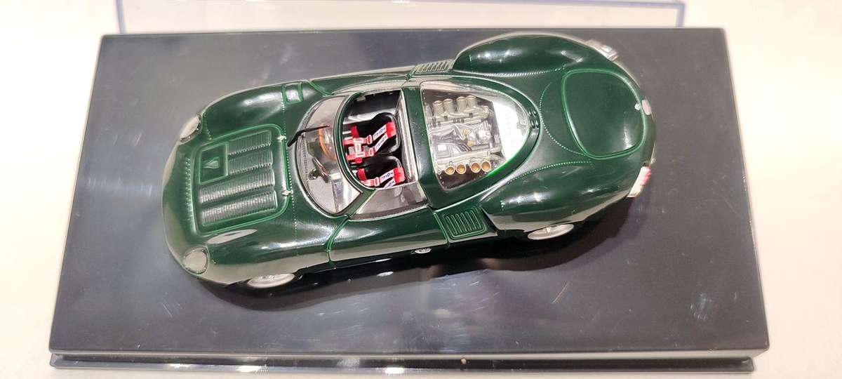 **VERY RARE/MINT/BOXED** 1/43 Jaguar XJ 13 British Racing Green (53541)