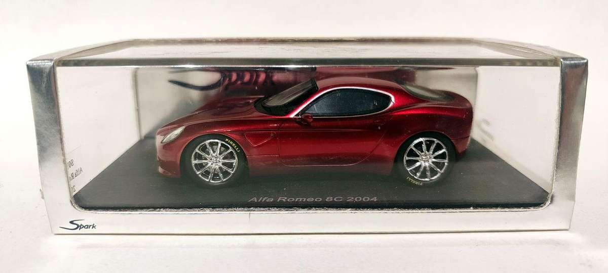 *PRE-LOVED* 1/43 Spark Alfa Romeo 8C 2004 (S0396) - Right Mirror Missing
