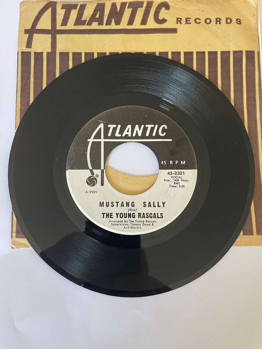 The Young Rascals 7 inch single-Good lovin'/Mustang Sally