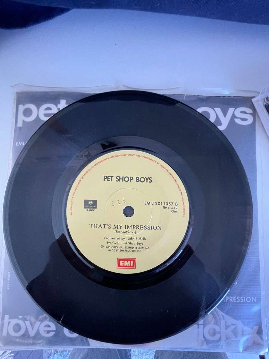Pet Shop Boys 7 inch single-Love comes quickly/That's my impression