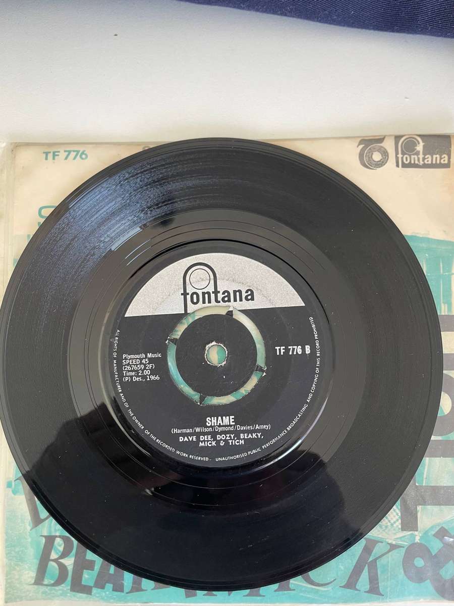 Dave Dee, Dozy, Beaky, Mick & Tich 7 inch single-Save me/Shame