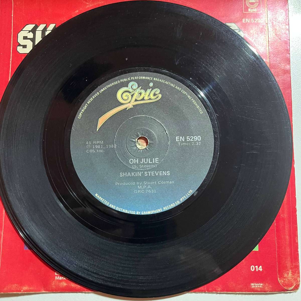 Shakin' Stevens-7 inch single-Oh Julie/I'm Knockin