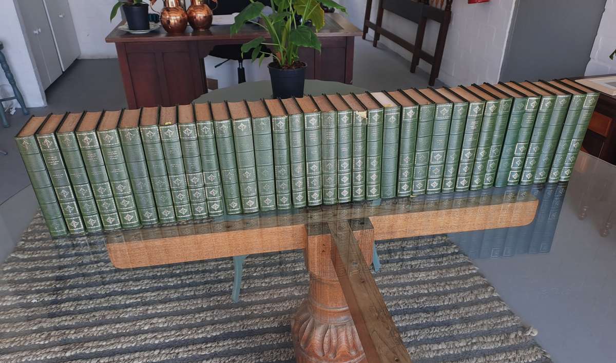 Complete 34 Book Works of Charles Dickens