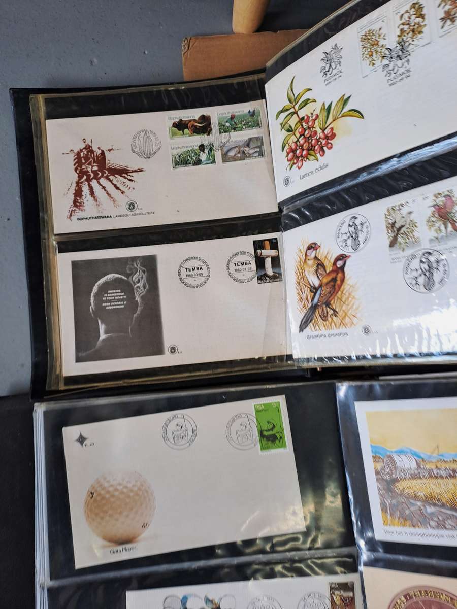 MASSIVE LIFETIME STAMP COLLECTION *10000+ WORLD STAMPS* *25 ALBUMS*