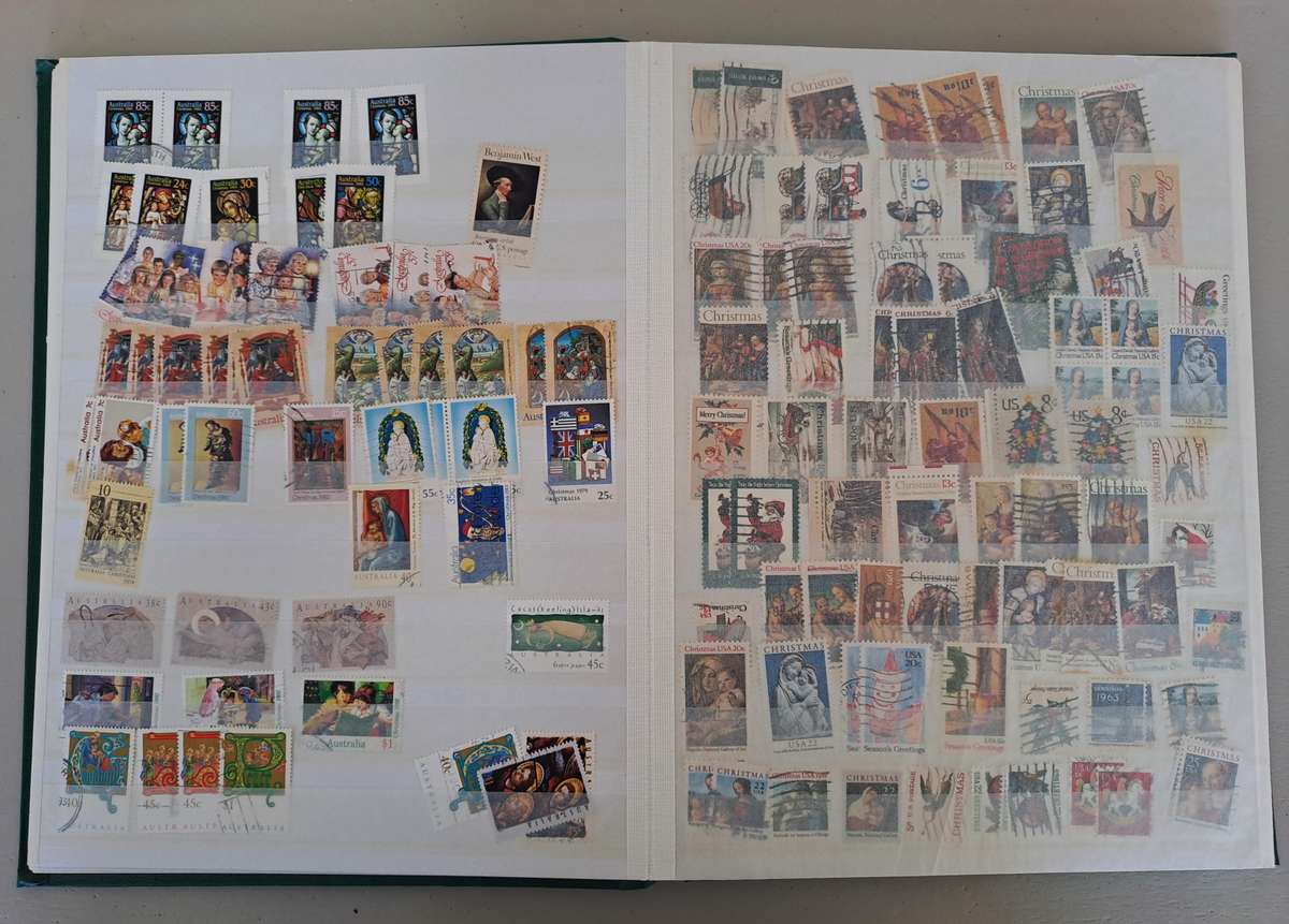 MASSIVE LIFETIME STAMP COLLECTION *10000+ WORLD STAMPS* *25 ALBUMS*