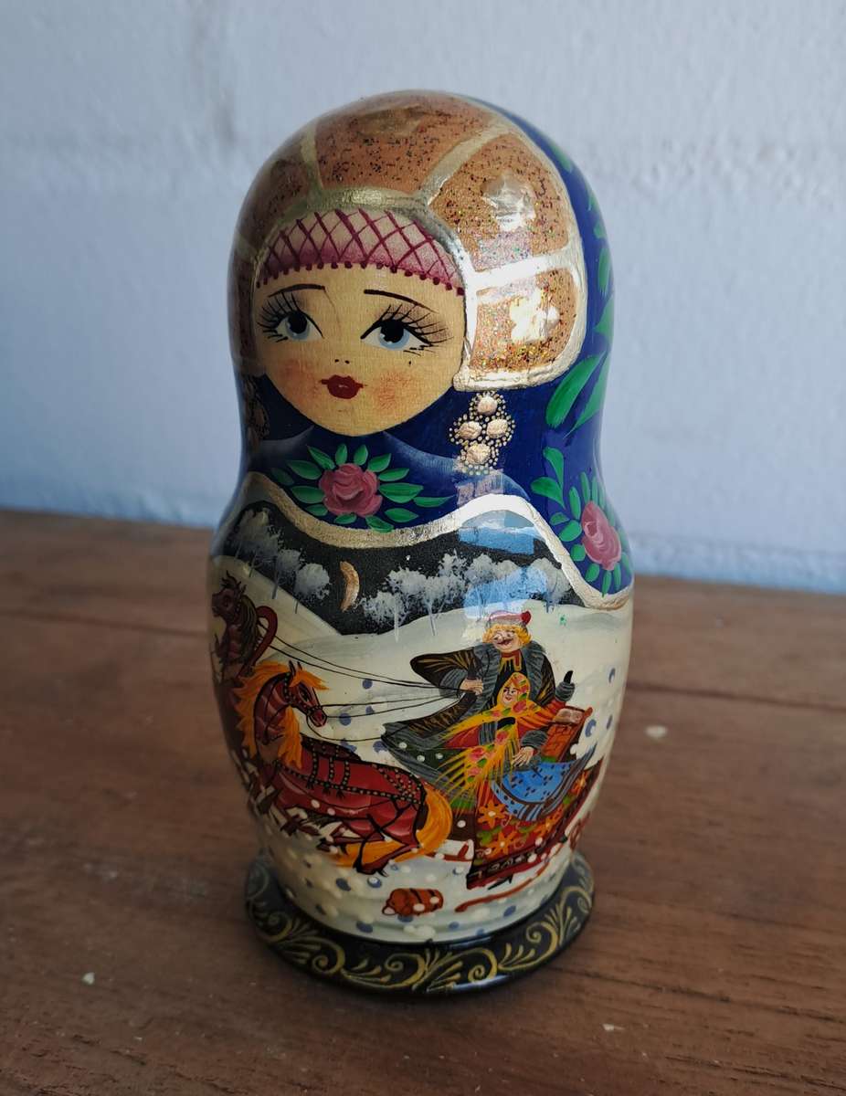 Matryoshka Russian Village Winter Signed Hand-Painted Nesting Doll 5-Piece