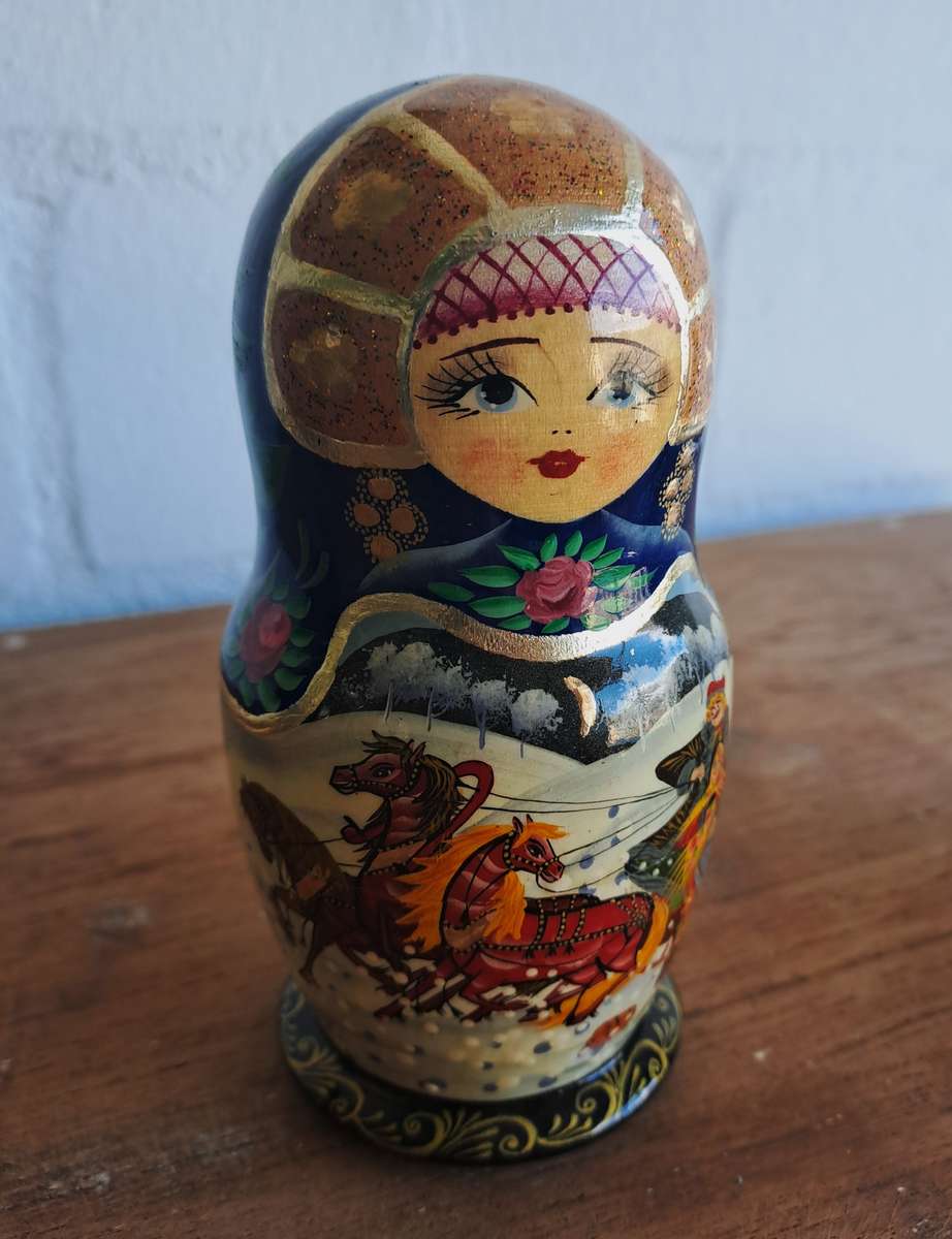 Matryoshka Russian Village Winter Signed Hand-Painted Nesting Doll 5-Piece