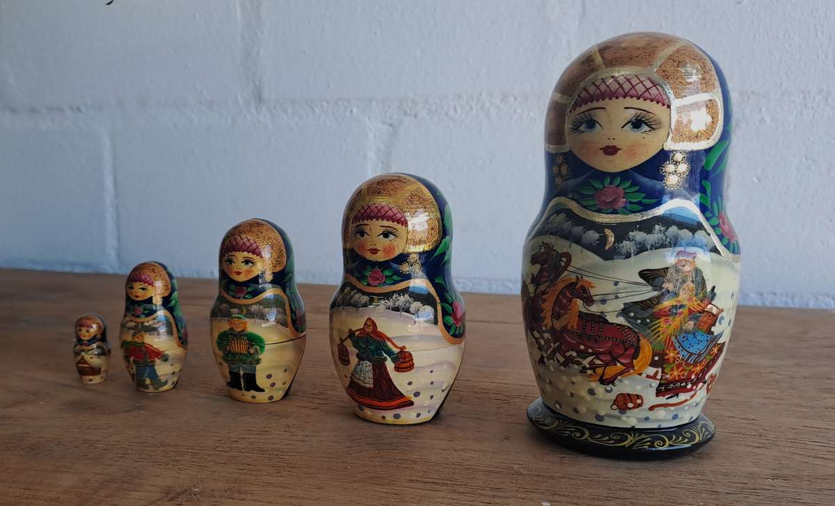 Matryoshka Russian Village Winter Signed Hand-Painted Nesting Doll 5-Piece