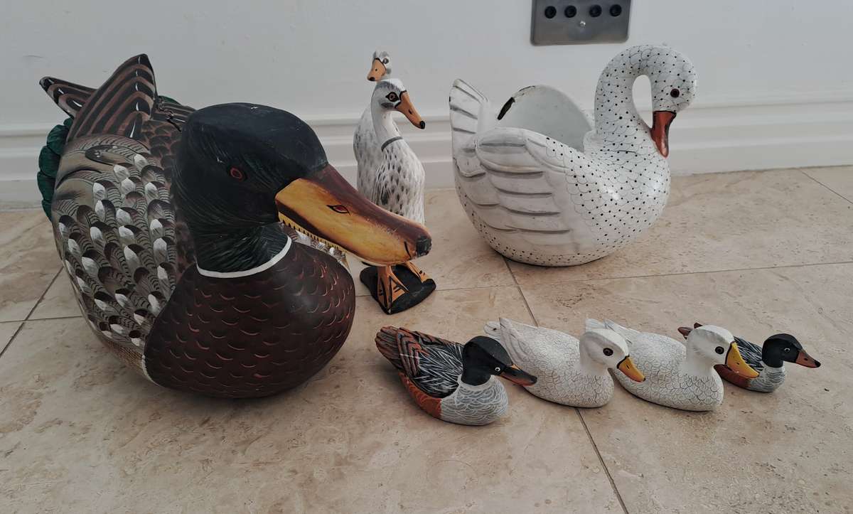 COLLECTION OF CARVED - HAND PAINTED WOODEN DUCKS! *BEAUTIFUL COLLECTION*
