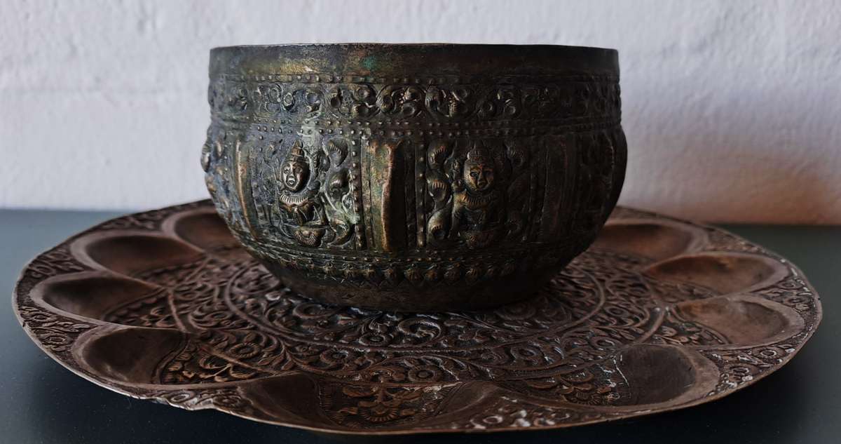 BEATEN COPPER ANTIQUE EASTERN BOWL AND PLATE!!