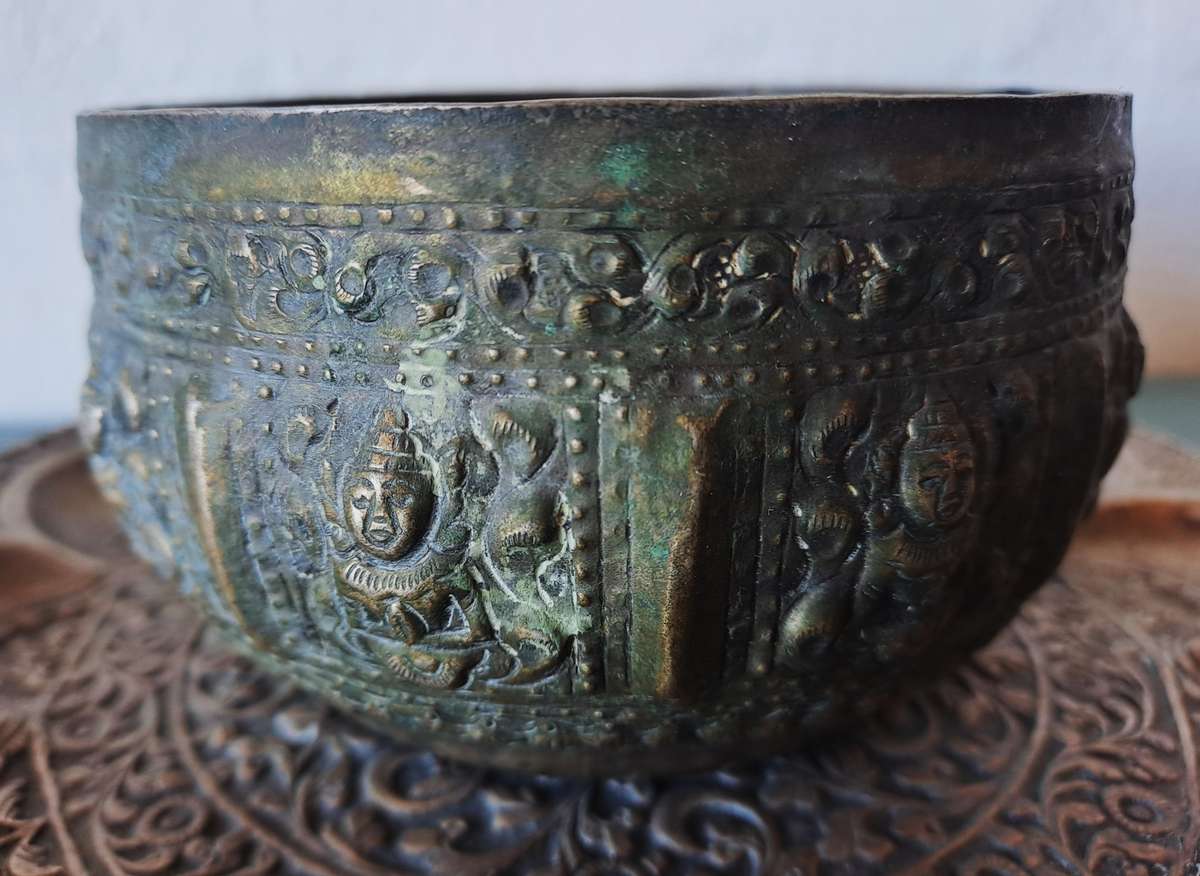 BEATEN COPPER ANTIQUE EASTERN BOWL AND PLATE!!