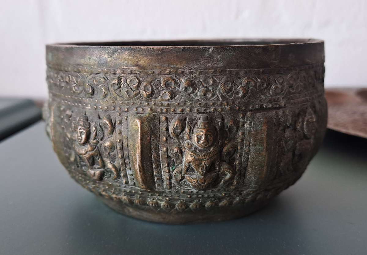 BEATEN COPPER ANTIQUE EASTERN BOWL AND PLATE!!