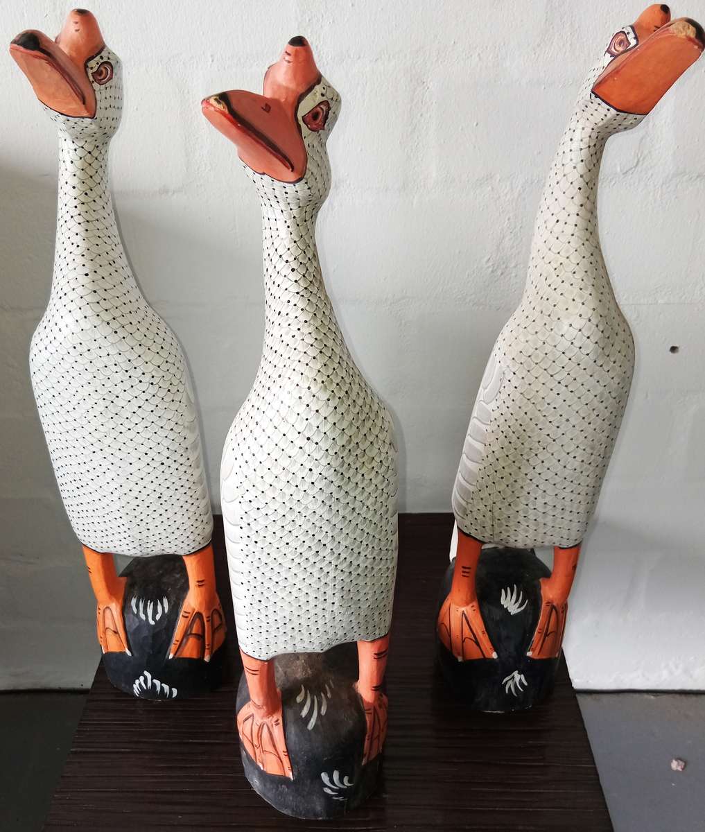 3 X LARGE HAND-CARVED AND PAINTED ITALIAN WOODEN DUCKS! *SELLS FOR $100 EACH OVERSEAS*