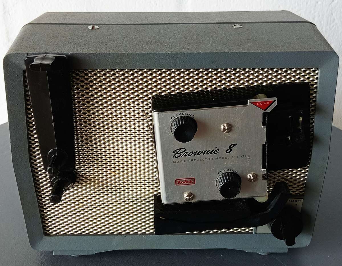 Kodak Brownie 8 8mm Cine Projector Model A15 1960's Boxed