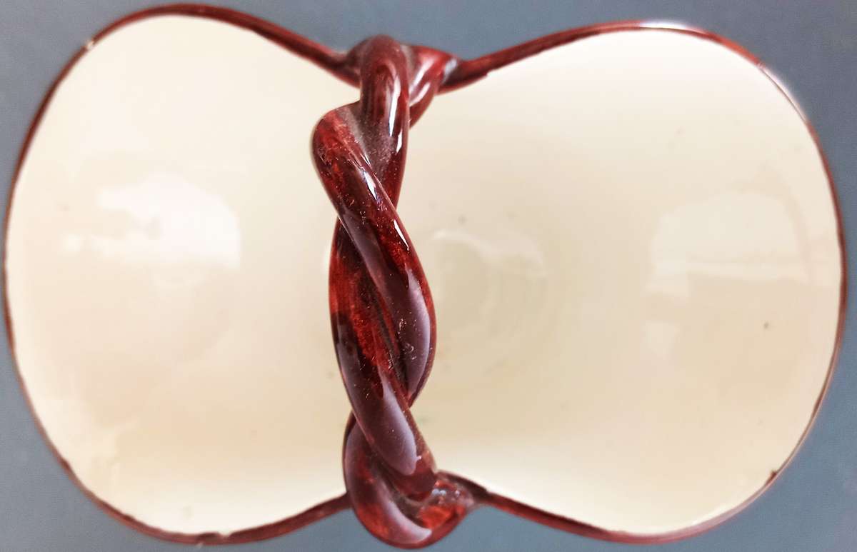 SMALL GOUDA CERAMIC HAND-PAINTED BASKET