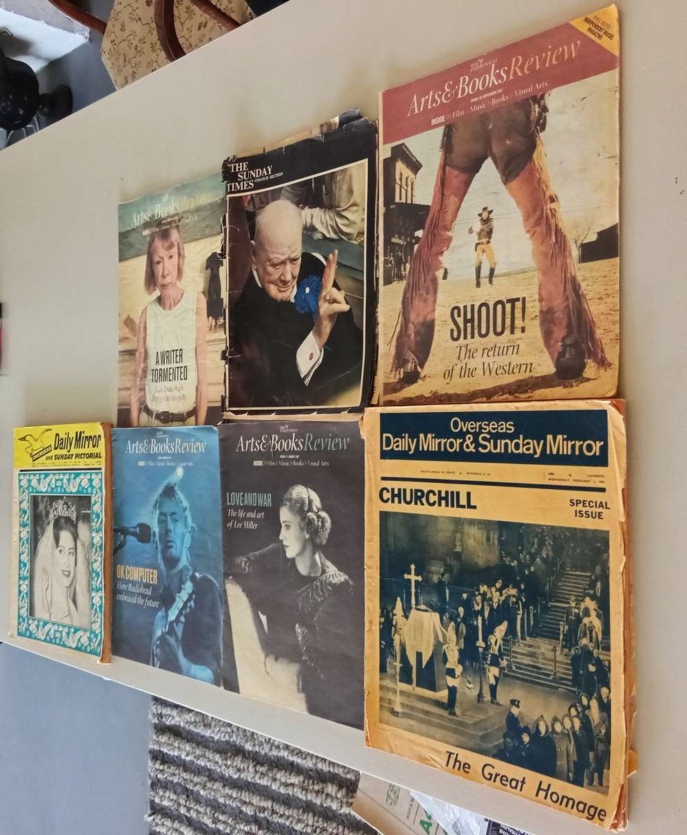 COLLECTION OF WORLD WAR , ART AND FASHION MAGAZINES AND VINTAGE NEWSPAPERS