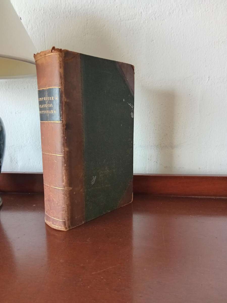 STUNNING ANTIQUE LEMPRIERE'S CLASSICAL DICTIONARY Circa 1815 *HIGHLY COLLECTABLE*