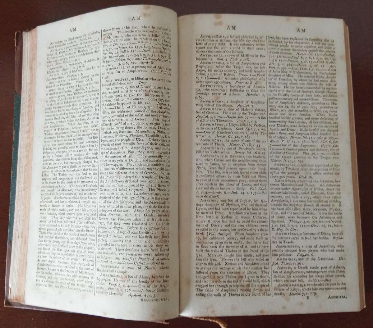 STUNNING ANTIQUE LEMPRIERE'S CLASSICAL DICTIONARY Circa 1815 *HIGHLY COLLECTABLE*