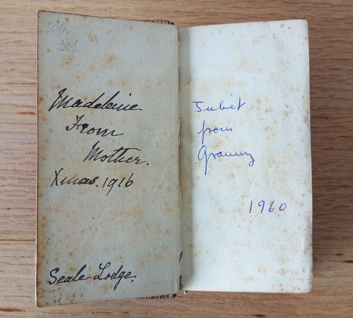 LOVELY VINTAGE SET OF 3 *COMMON PRAYER, HYMNS A&M BOOKS CIRCA 1928