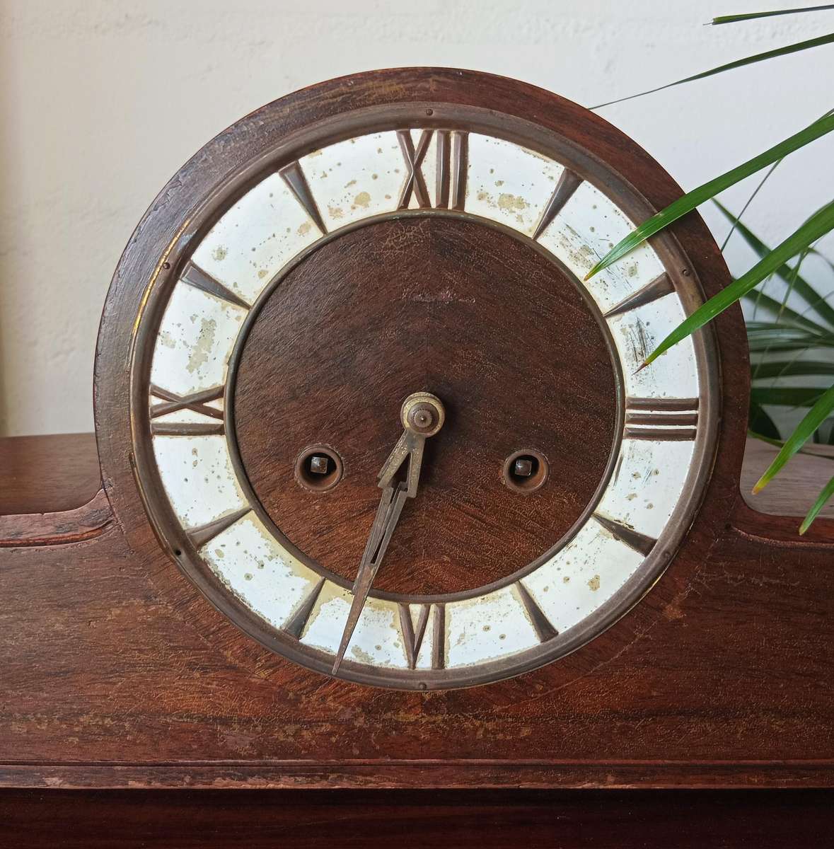 VINTAGE ART DECO ORIGINAL MAUTHE MANTLE CLOCK (HIGHLY COLLECTABLE)