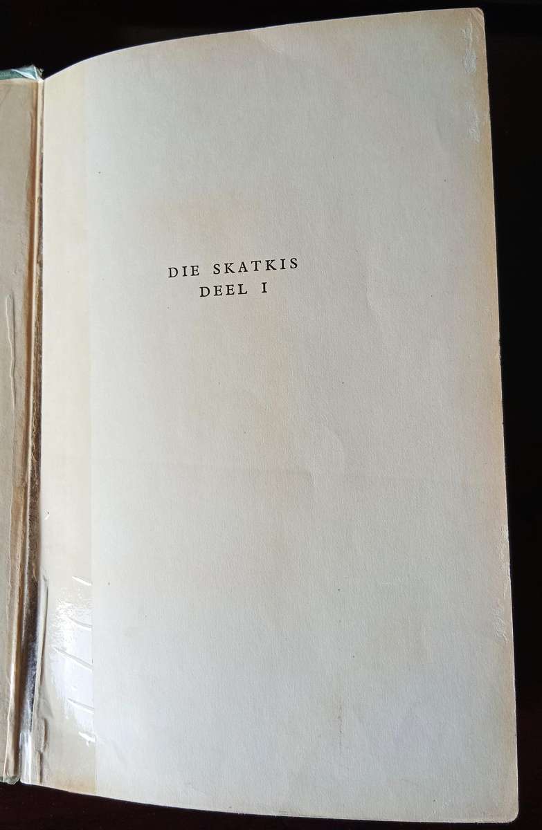 VINTAGE COLLECTION OF AFRIKAANS BOOKS ''DIE SKATKIS'' DEEL 1-8