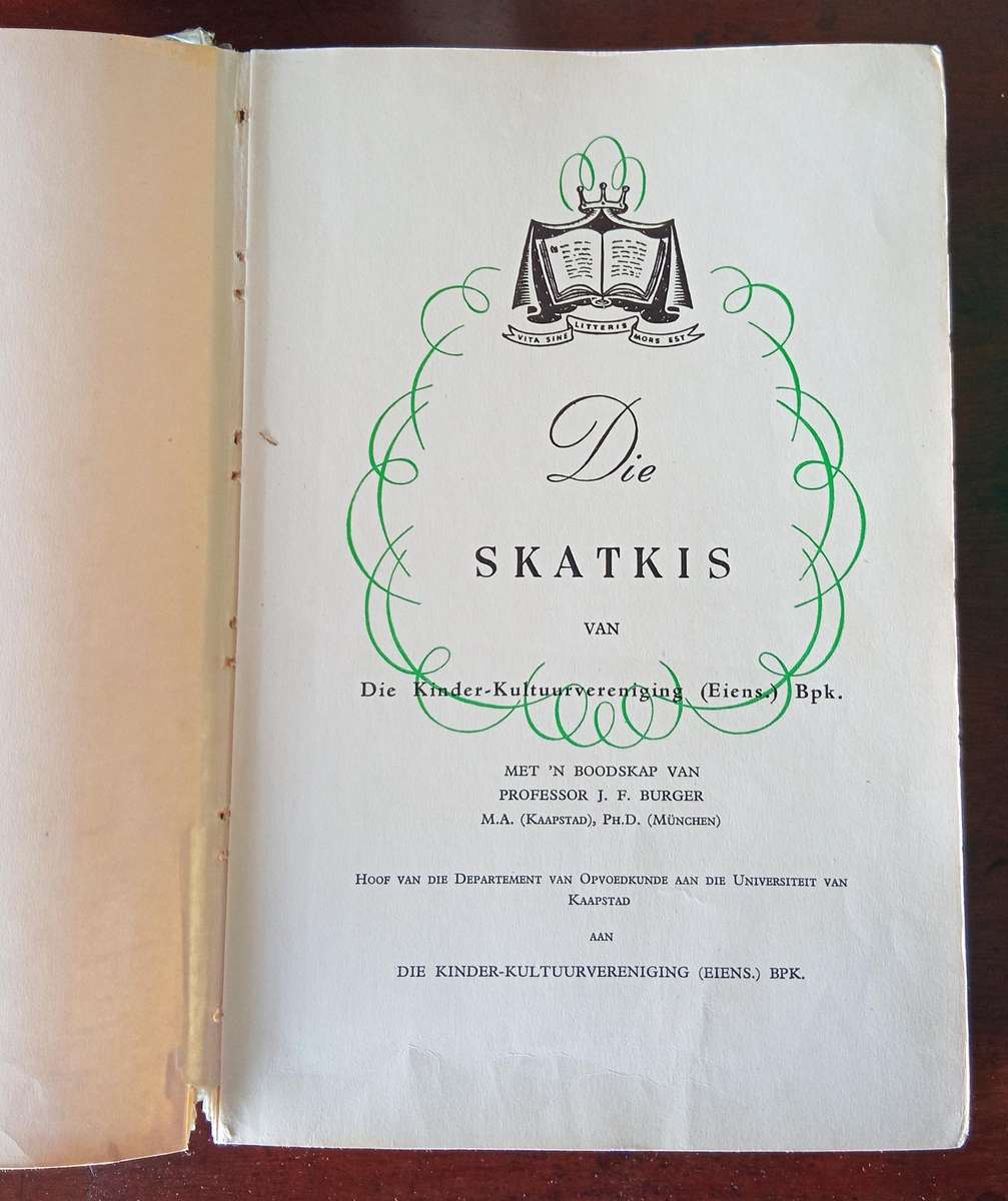 VINTAGE COLLECTION OF AFRIKAANS BOOKS ''DIE SKATKIS'' DEEL 1-8