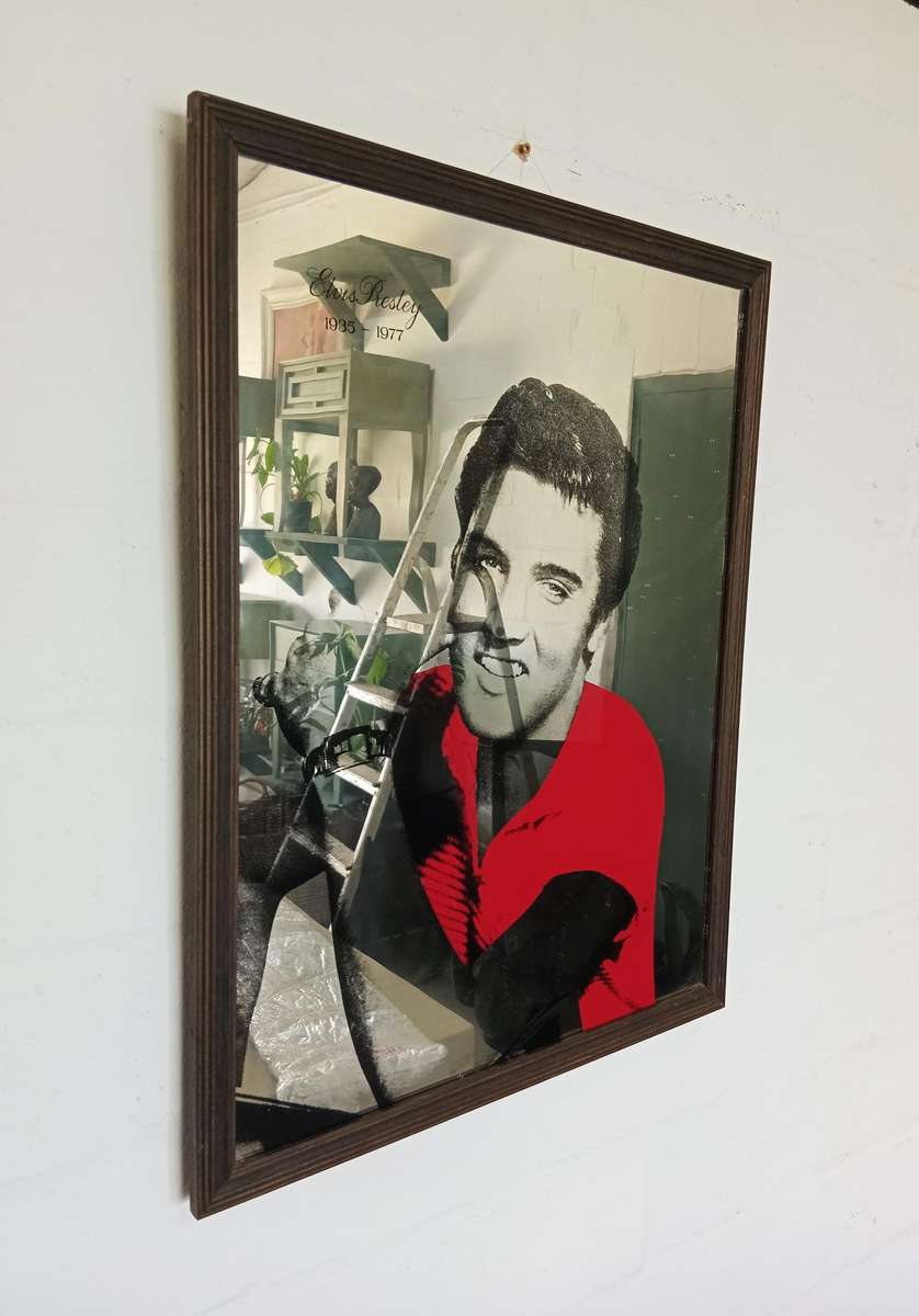 LOVELY FRAMED ELVIS PRESLEY MIRROR
