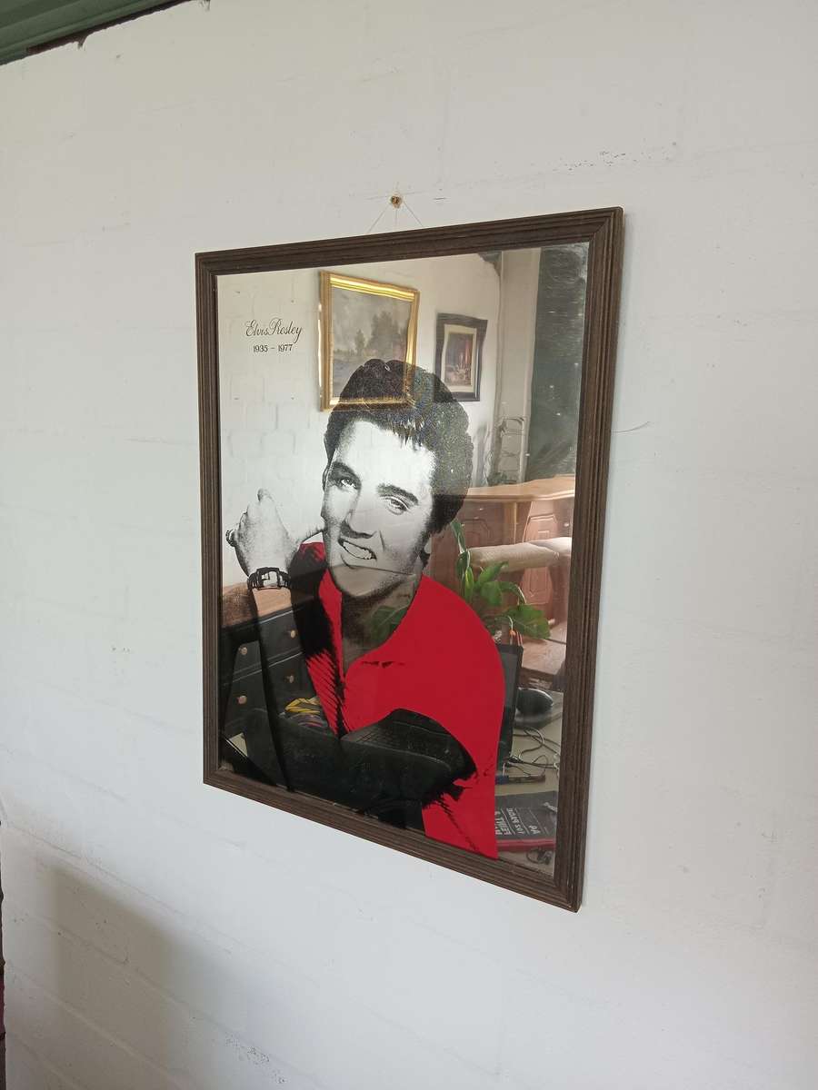 LOVELY FRAMED ELVIS PRESLEY MIRROR