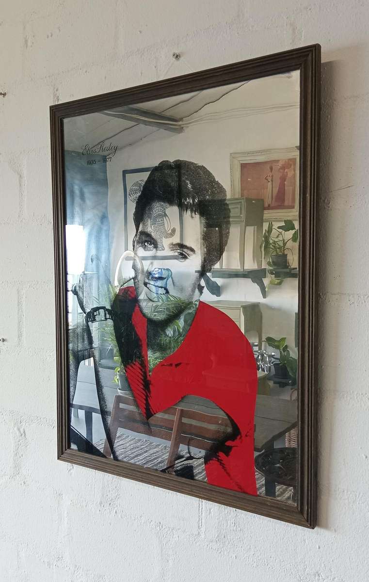 LOVELY FRAMED ELVIS PRESLEY MIRROR