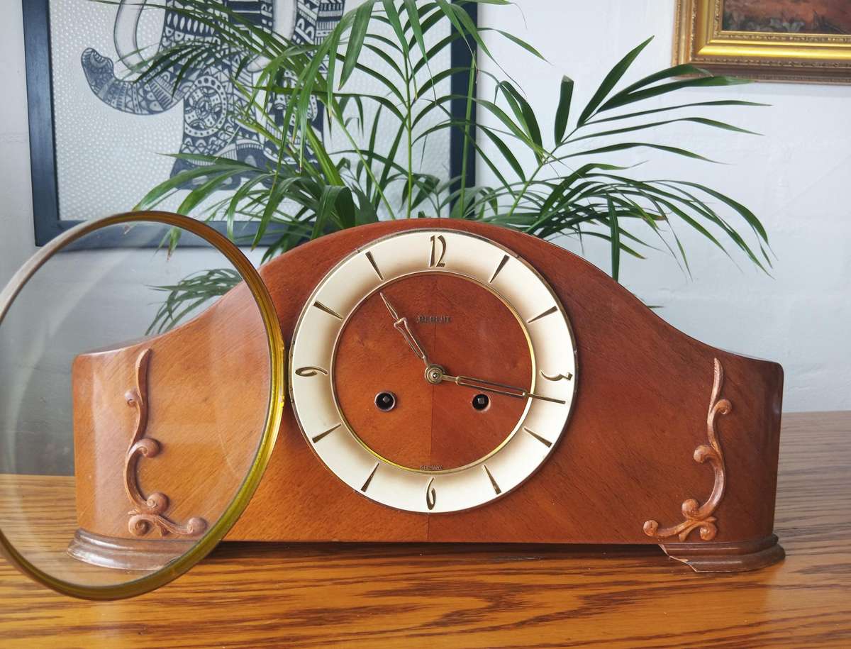 GORGEOUS PERFUT MANTEL CLOCK *MADE IN GERMANY*