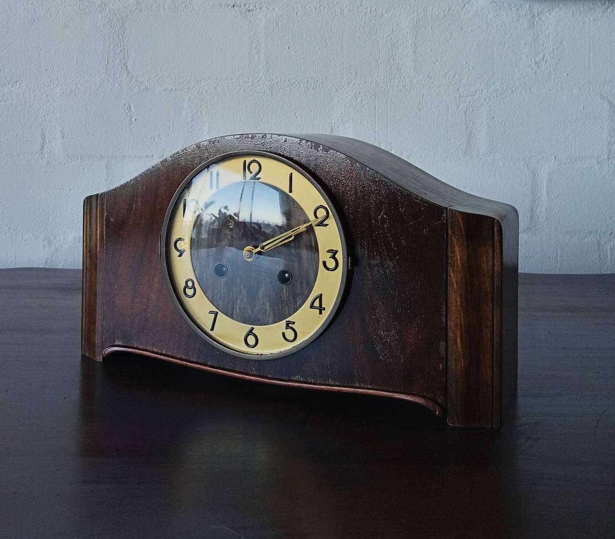 VINTAGE ART DECO CHIMING MANTEL CLOCK *HIGHLY COLLECTABLE*
