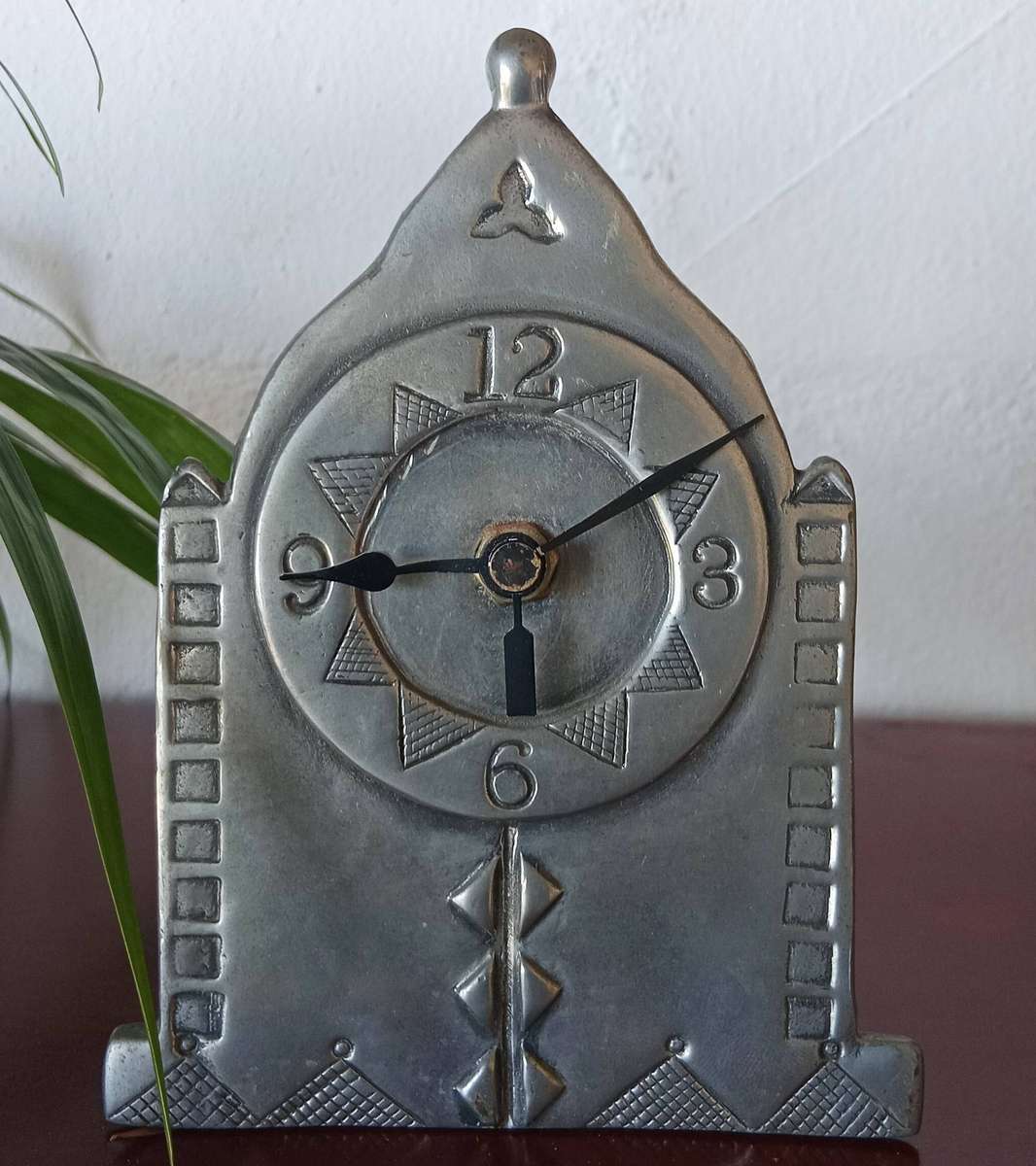 EARLY NEW MILLENIUM ORIGINAL CARROL BOYES PEWTER CLOCK*HIGHLY COLLLECTABLE*