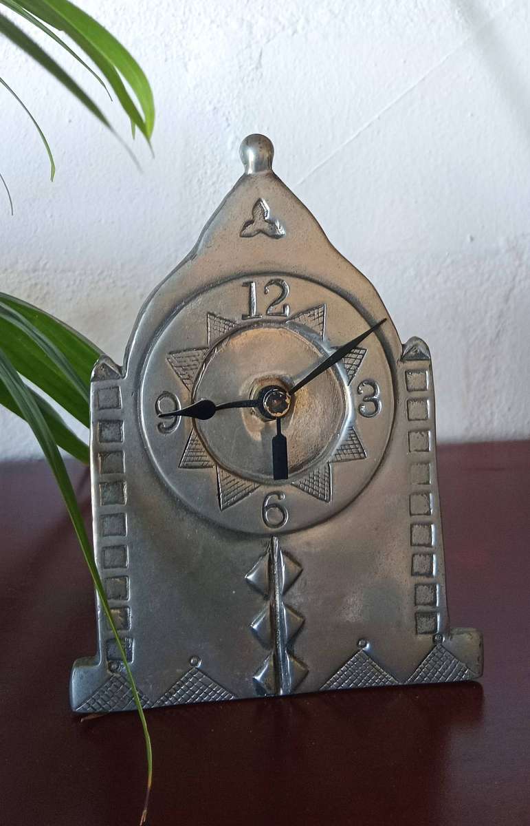 EARLY NEW MILLENIUM ORIGINAL CARROL BOYES PEWTER CLOCK*HIGHLY COLLLECTABLE*