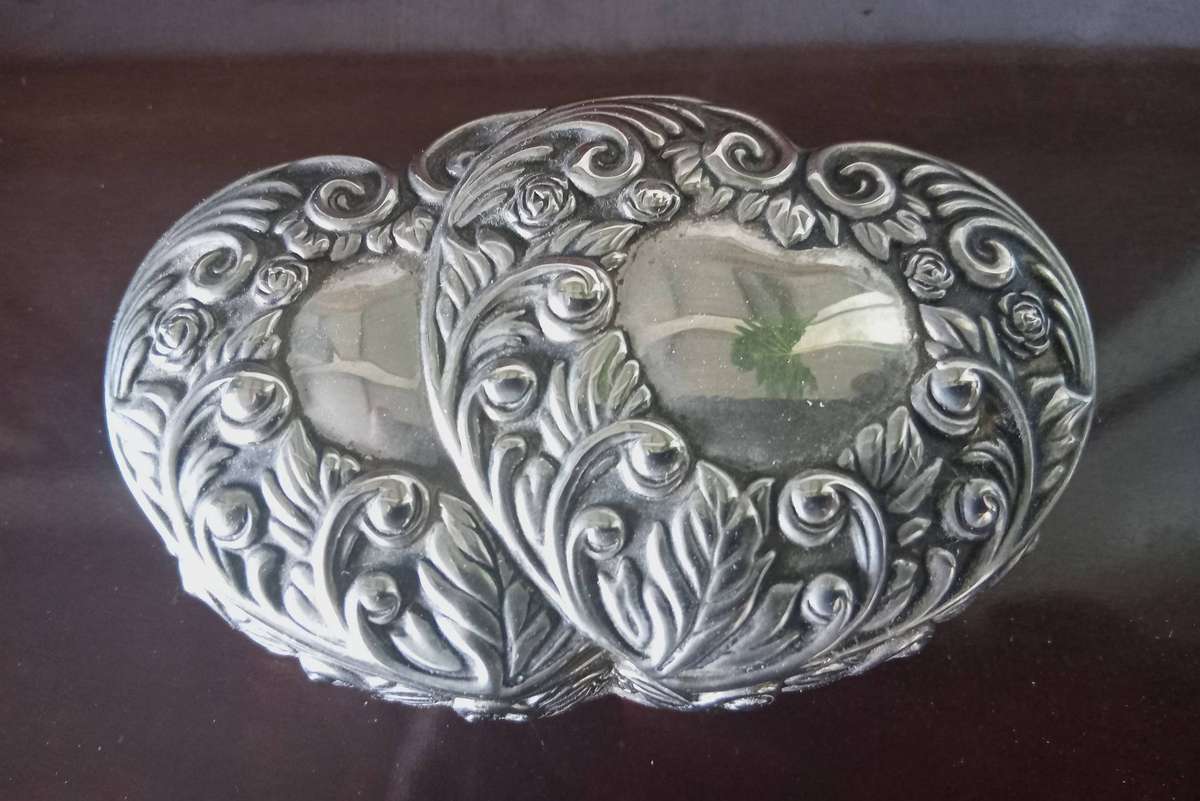 HINGED DOUBLE HEART TRINKET BOX