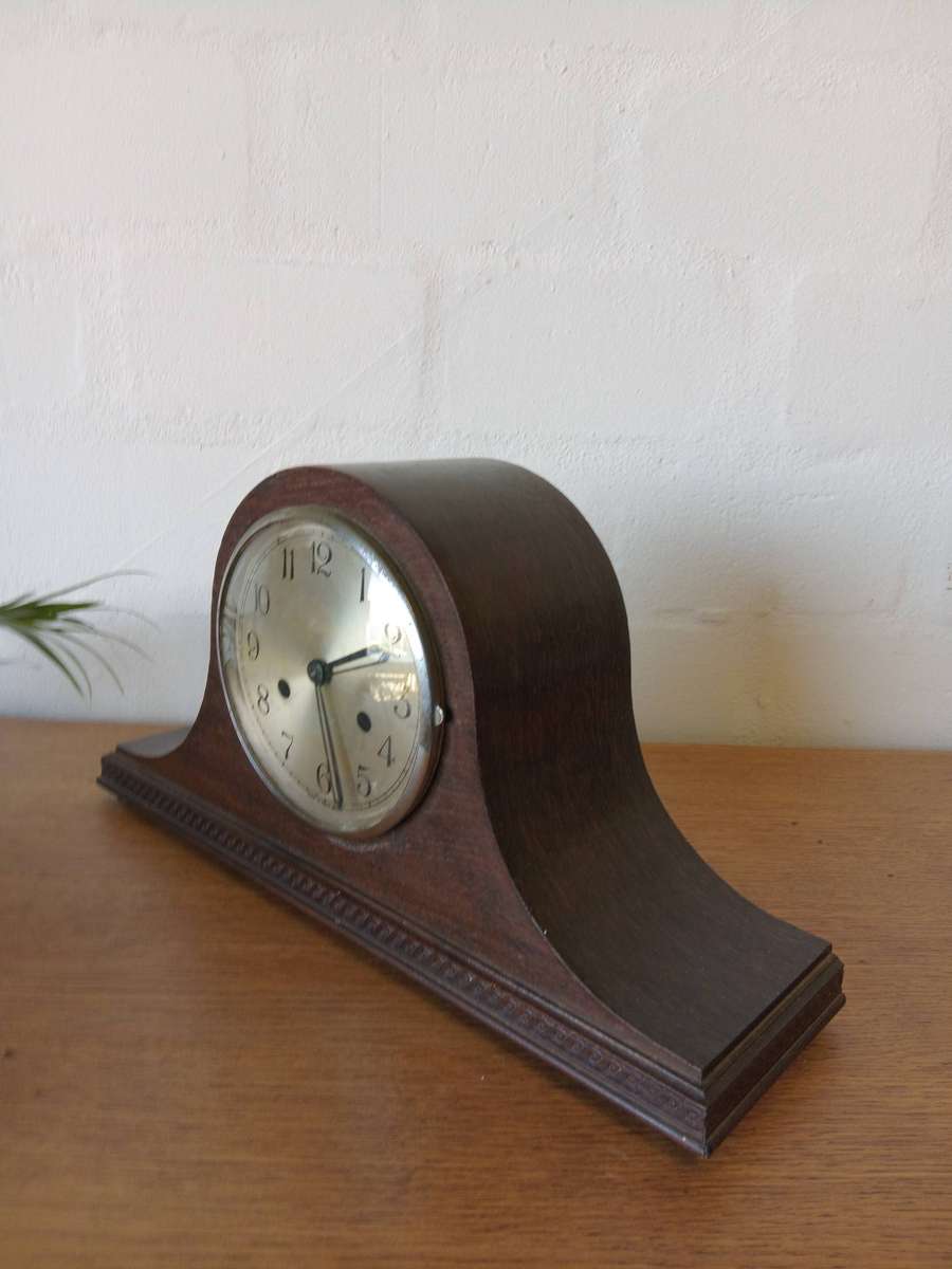 VINTAGE ART DECO ORIGINAL MANTLE CLOCK (HIGHLY COLLECTABLE)