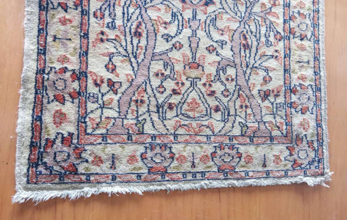 LOVELY TIGHT WOVEN HAND KNOTTED PERSIAN RUG