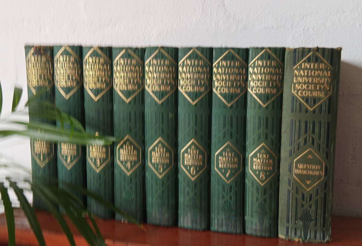 9 Books "International University Society's Course"