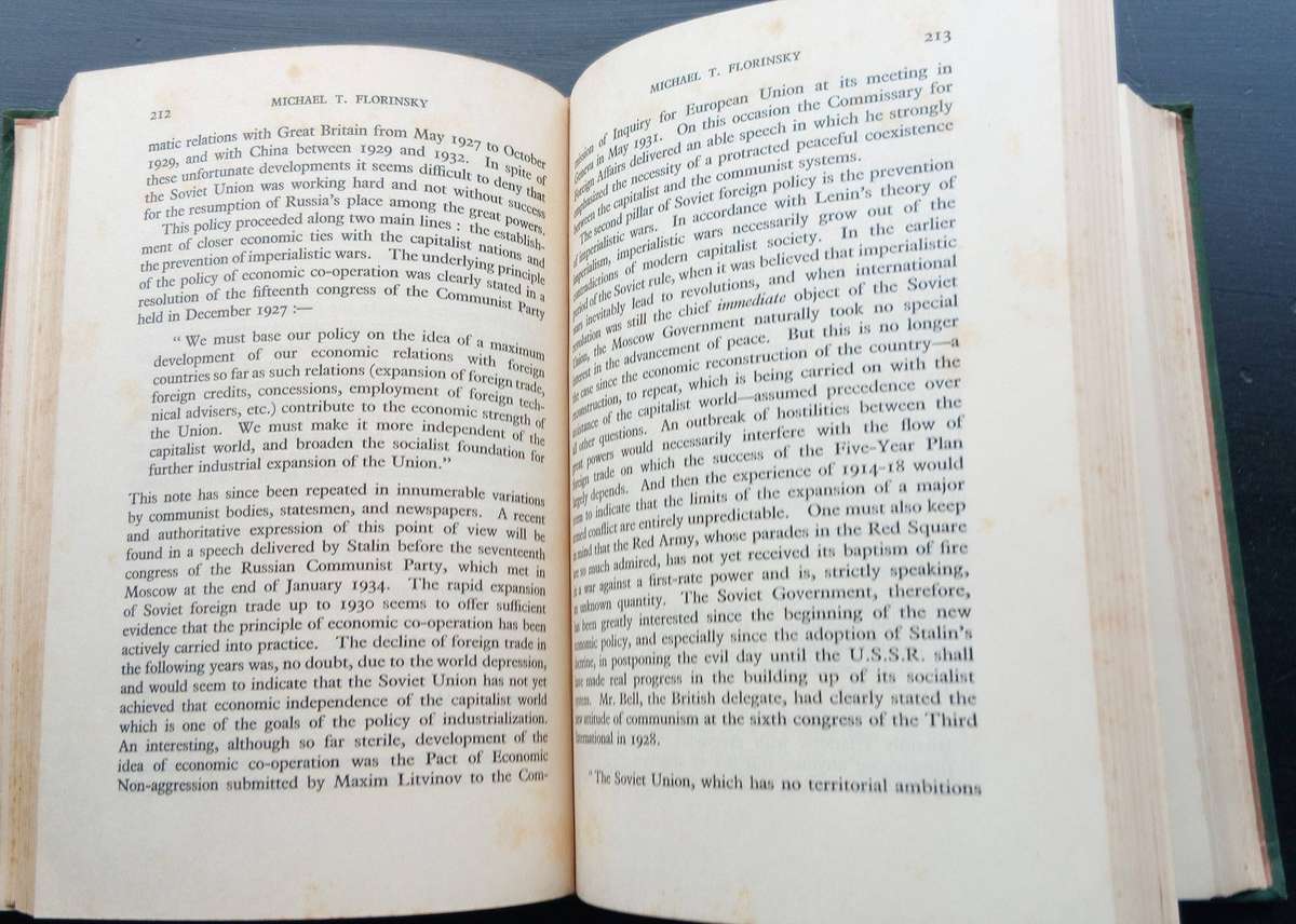 9 Books "International University Society's Course"