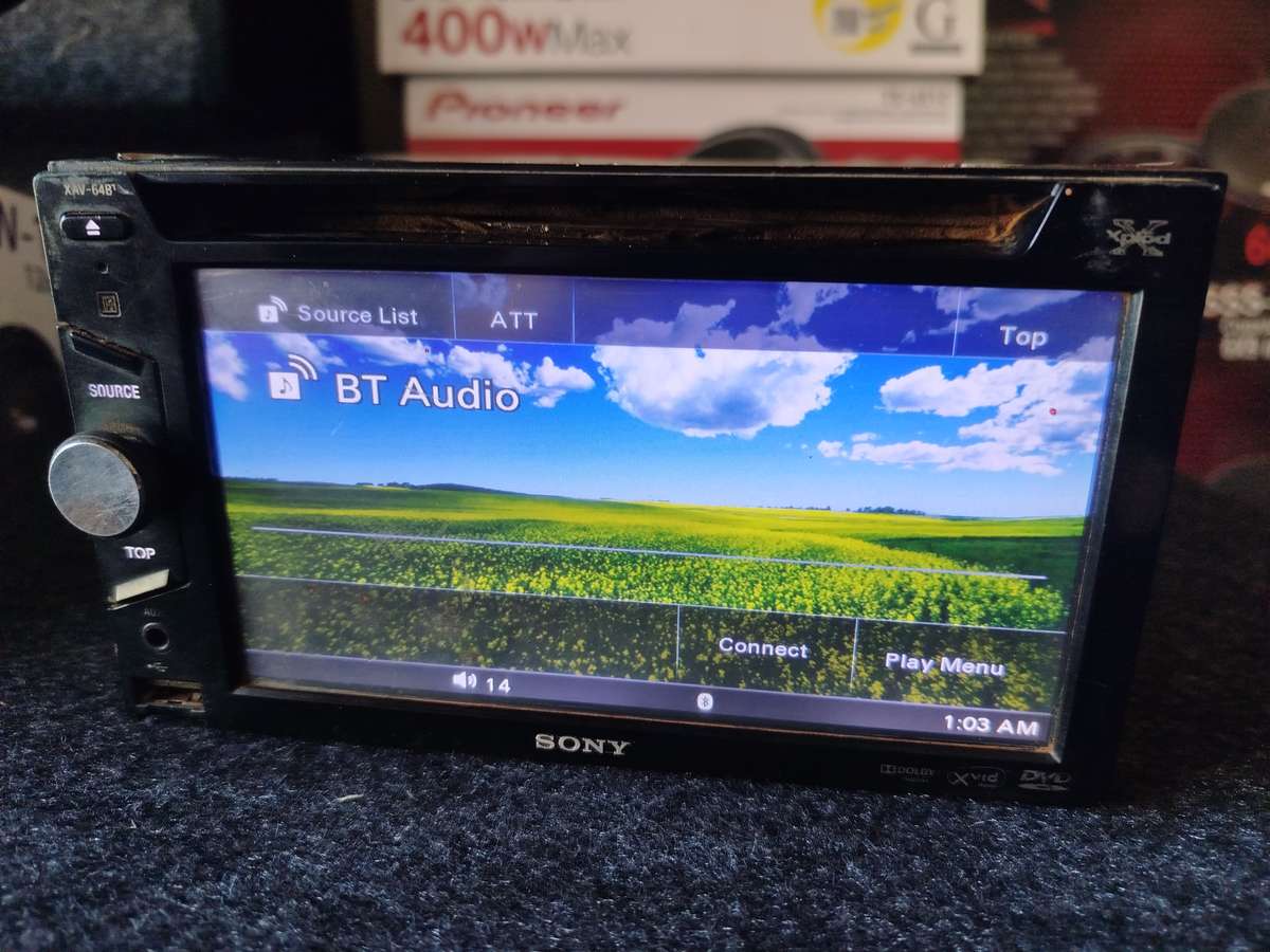 Sony Double Din Touchscreen Head Unit (XAV-64BT) - Faulty - For Parts/Spares