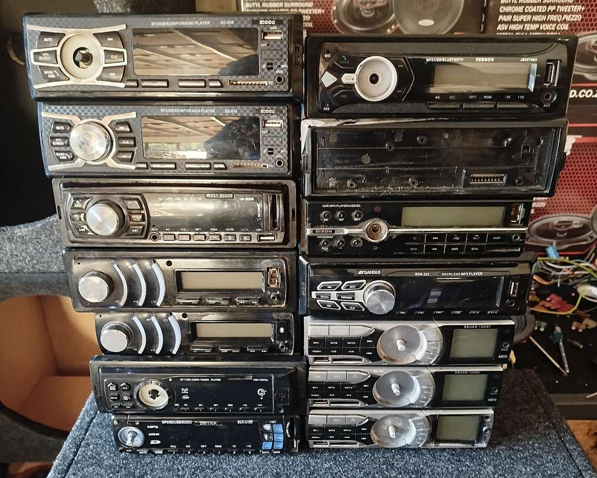 *One Bid for All 14* Various Single Din Head Units - Faulty - For Parts/Spares