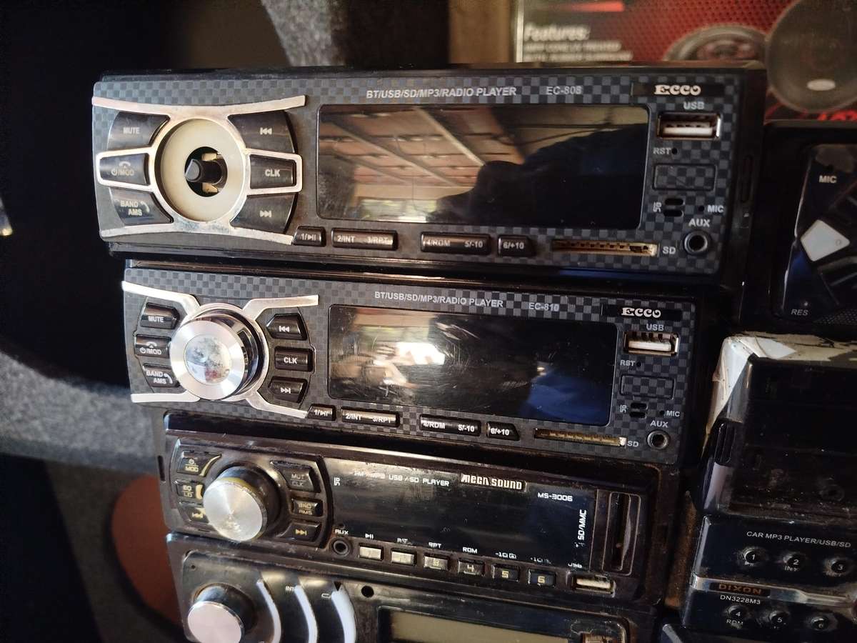 *One Bid for All 14* Various Single Din Head Units - Faulty - For Parts/Spares