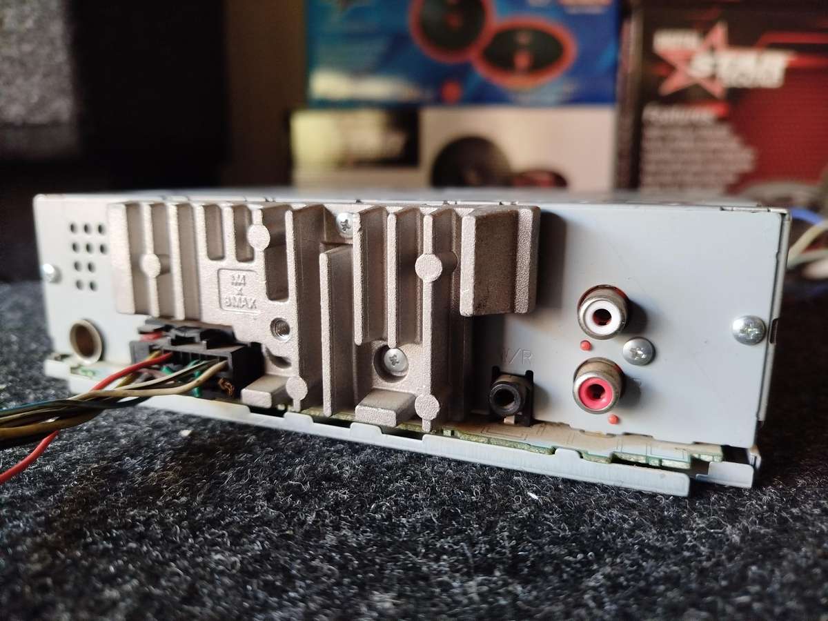 Pioneer Single Din Car Media Player with USB/AUX/CD (DEH-S1050UB)