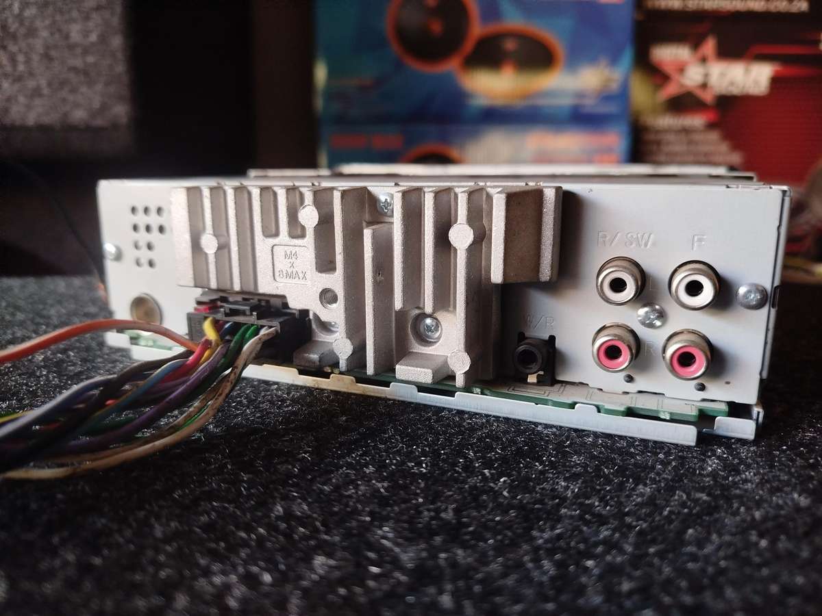 Pioneer Single Din Car Media Player with USB/AUX/CD/MP3 (DEH-S1150UB)