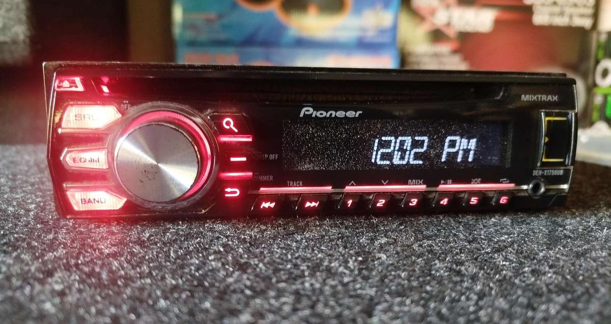 Pioneer Single Din Car Media Player with USB/AUX (DEH-X1750UB) - CD Not Working