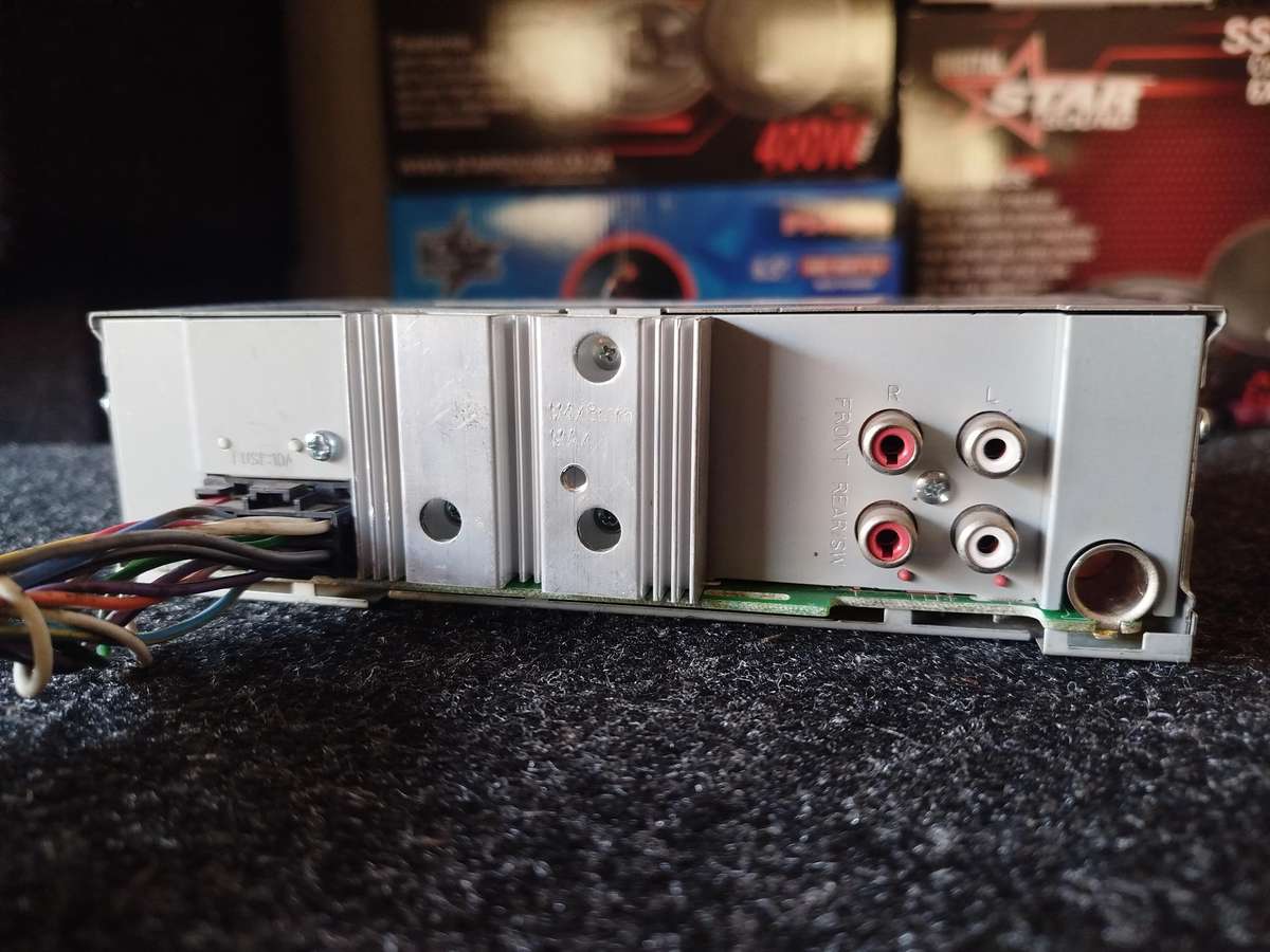 JVC Single Din Car Media Player with USB/AUX (KD-X152)