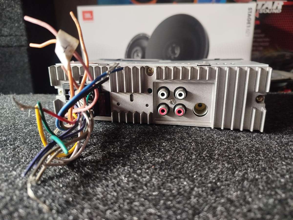 Starsound Single Din Car Media Player with BT/AUX (SSUSB-180BT) - USB Not Working