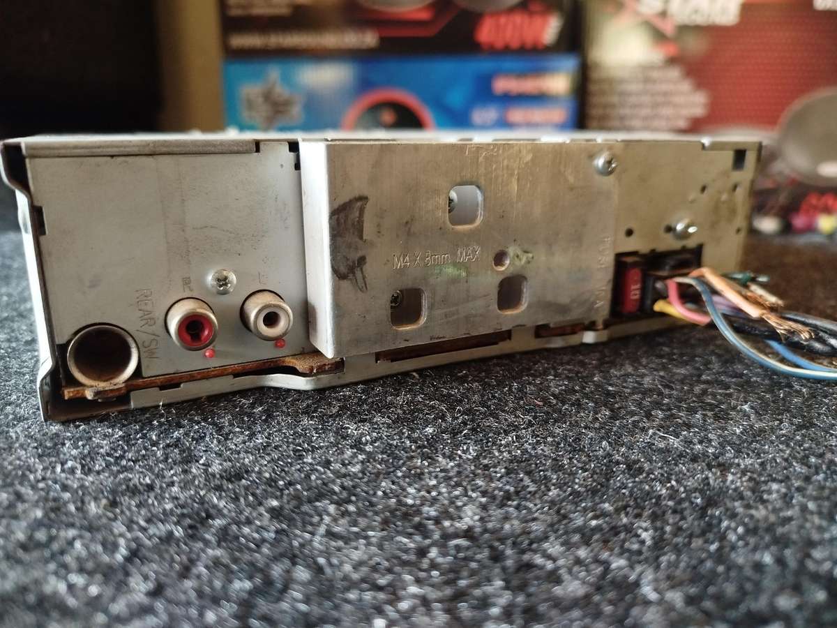 JVC Single Din Car Media Player with USB/AUX/CD (KD-R456) - CD not Working