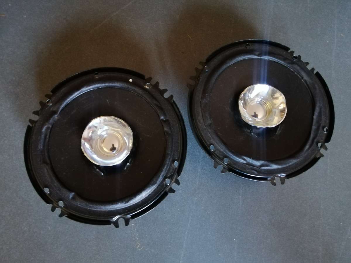 Pair of Pioneer Dual Cone 280W 6.5" Speakers