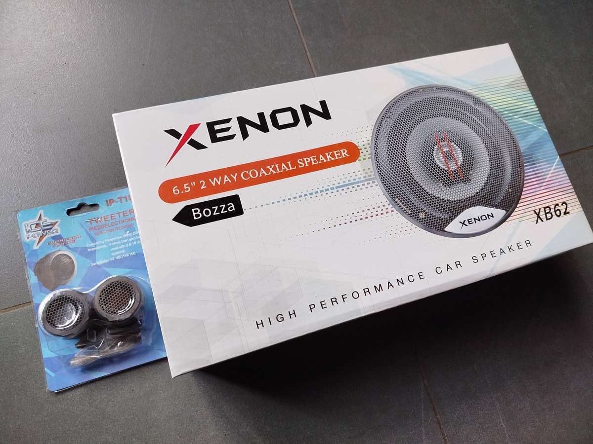 Pair of Xenon 6.5" 800W Coaxial Speakers & Ice Power Tweeters