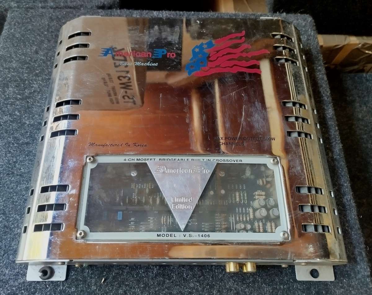 American Pro Limited Edition 4 Channel Amplifier (V.S.-1406)